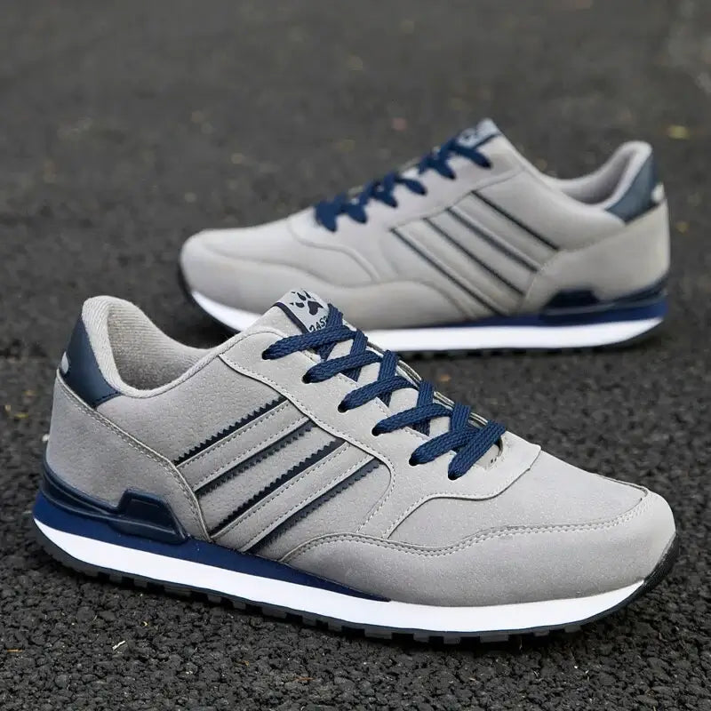 Men's Classic Everyday Sneakers – Black