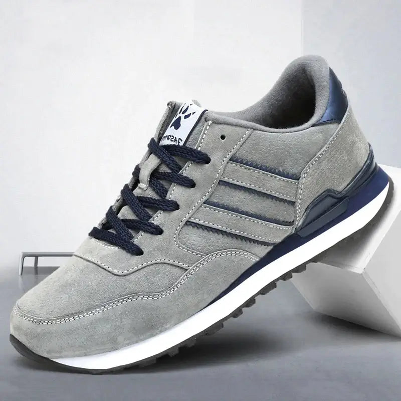 Men's Classic Everyday Sneakers – Black
