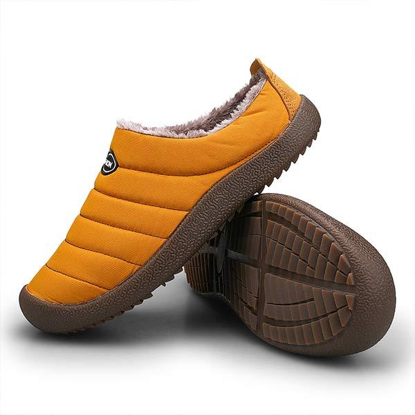 Men's Insulated Slippers for Winter Evenings