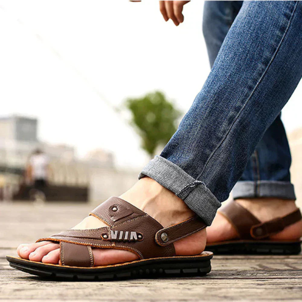 Men's Leather Sandals in Vintage Style – Dark Brown