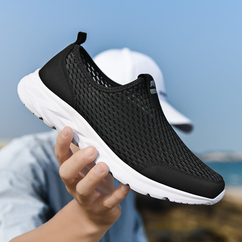 Men's Lightweight Slip-On Mesh Sneakers – Black