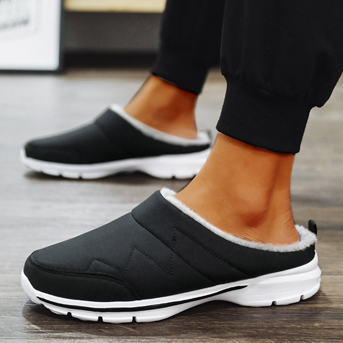 Men's Comfort Slippers with Warm Lining – Black