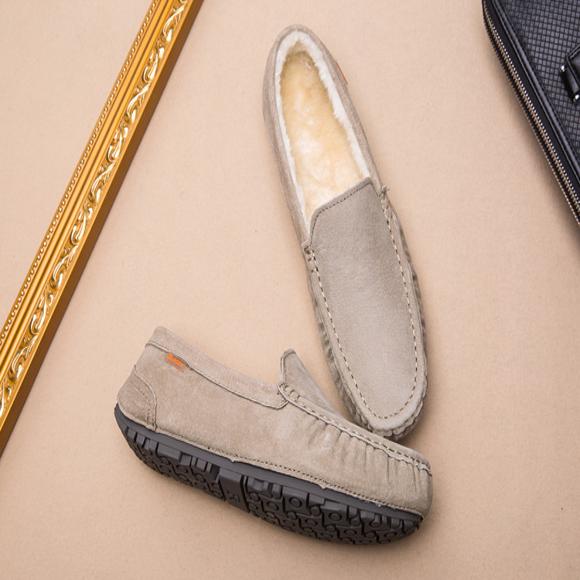 Men's Suede Slippers in Lambskin, Warm – Beige