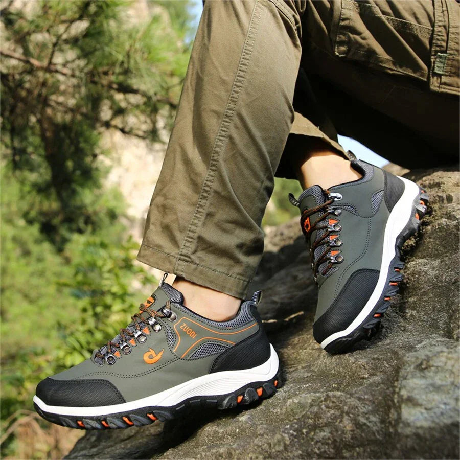 Men's Waterproof Outdoor Shoes with Good Grip