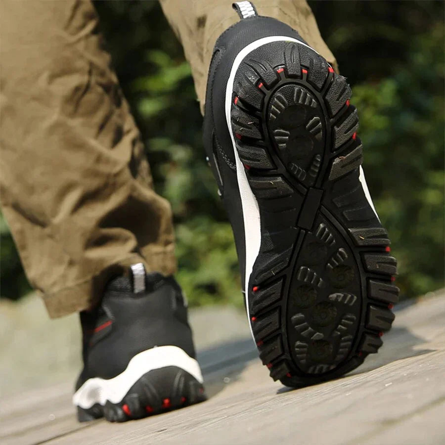 Men's Waterproof Outdoor Shoes with Good Grip