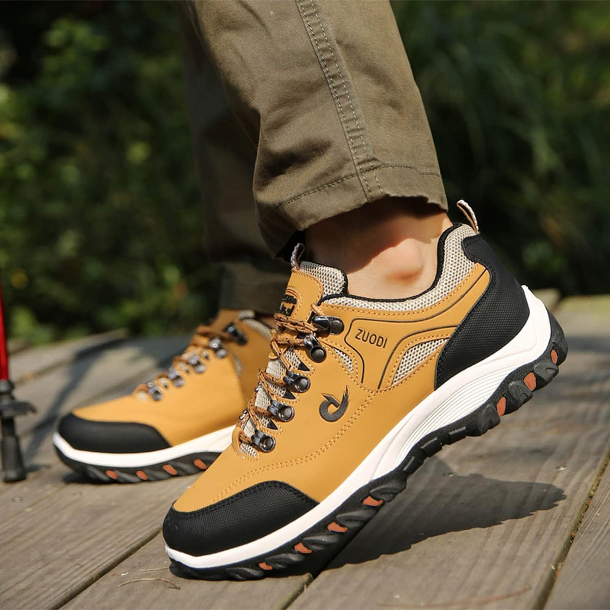 Men's Waterproof Outdoor Shoes with Good Grip