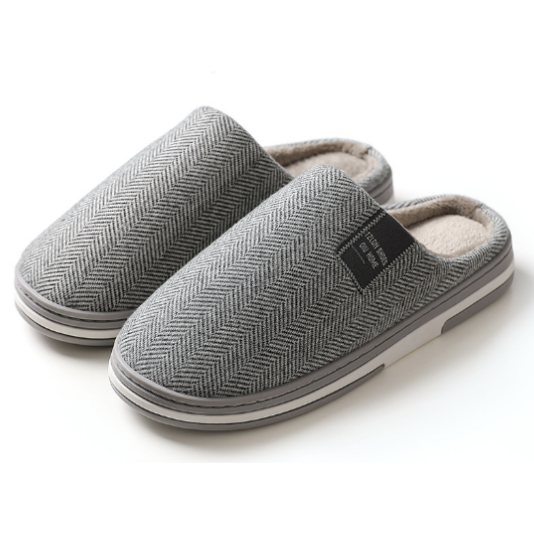 Unisex Insulated Slippers with Non-Slip Sole – Light Grey
