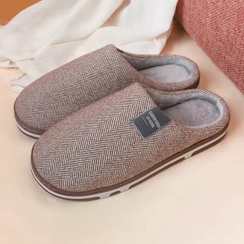 Unisex Insulated Slippers with Non-Slip Sole – Light Grey