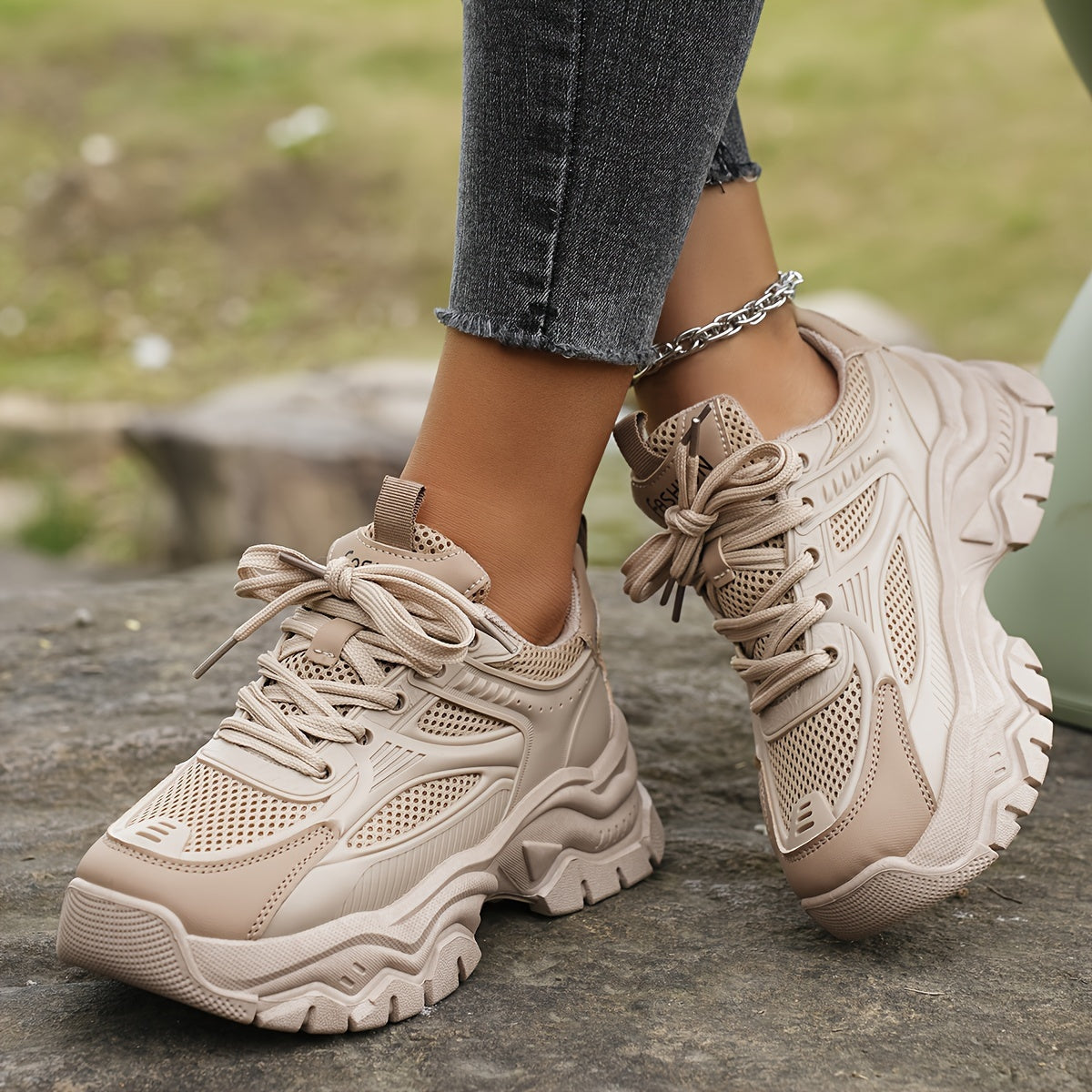 Women's Comfortable Everyday Sneakers
