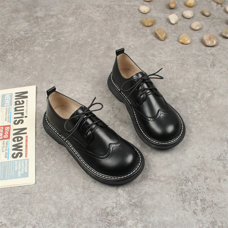 Women's Elegant Brogues with Perforations – Black