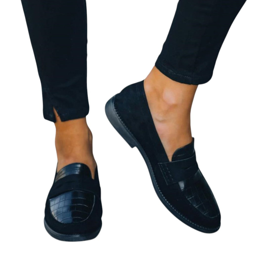 Women's Elegant Loafers with Flexible Sole – Black