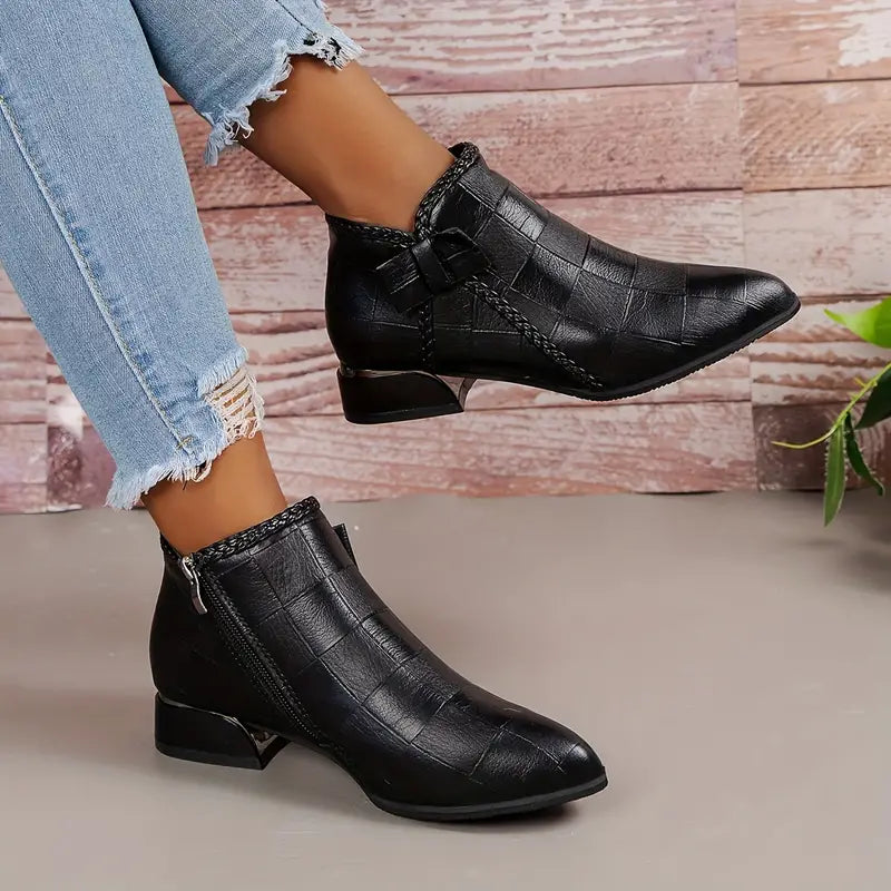 Women's Elegant Low-Heel Ankle Boots – Black