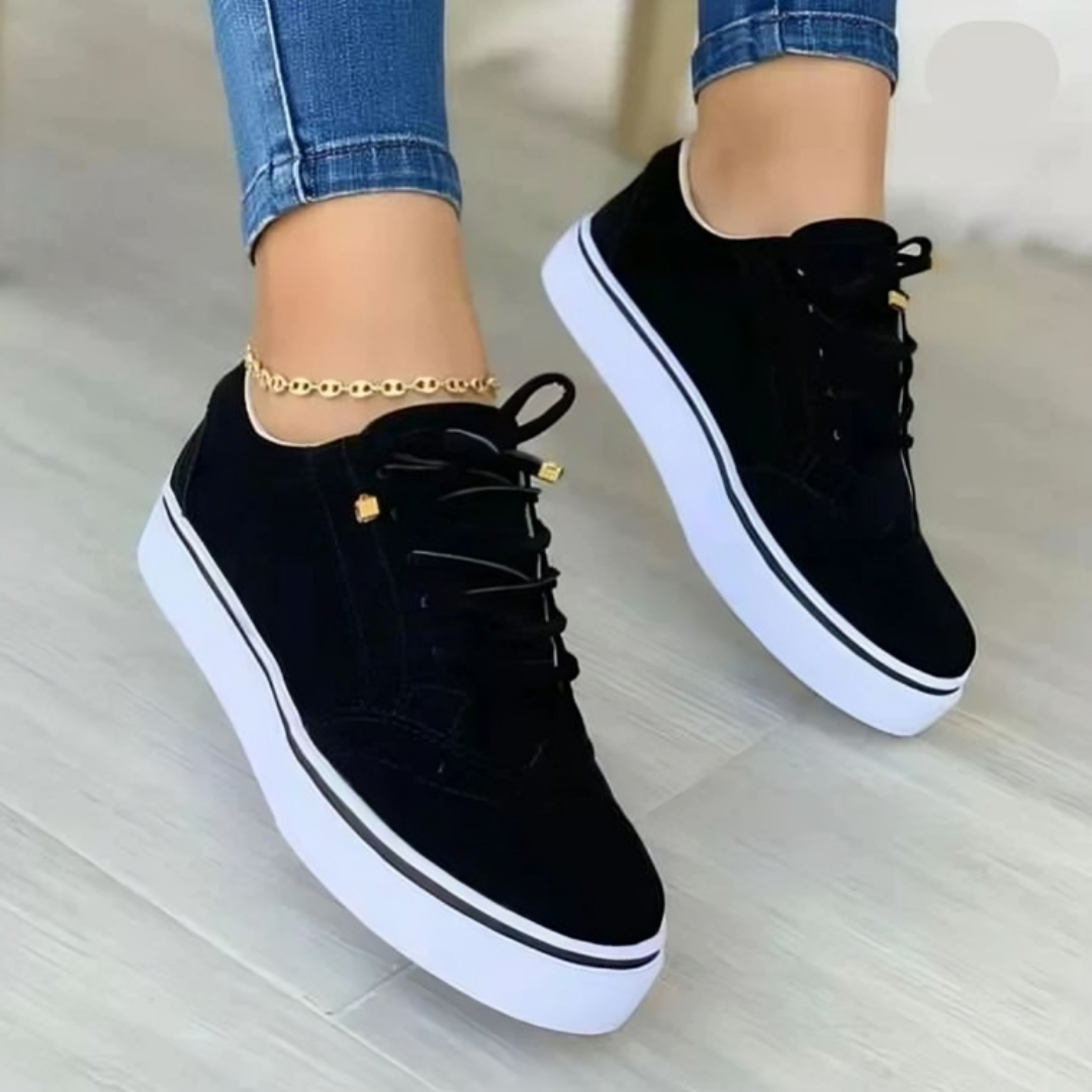 Women's Fashionable Supportive Sneakers – Black