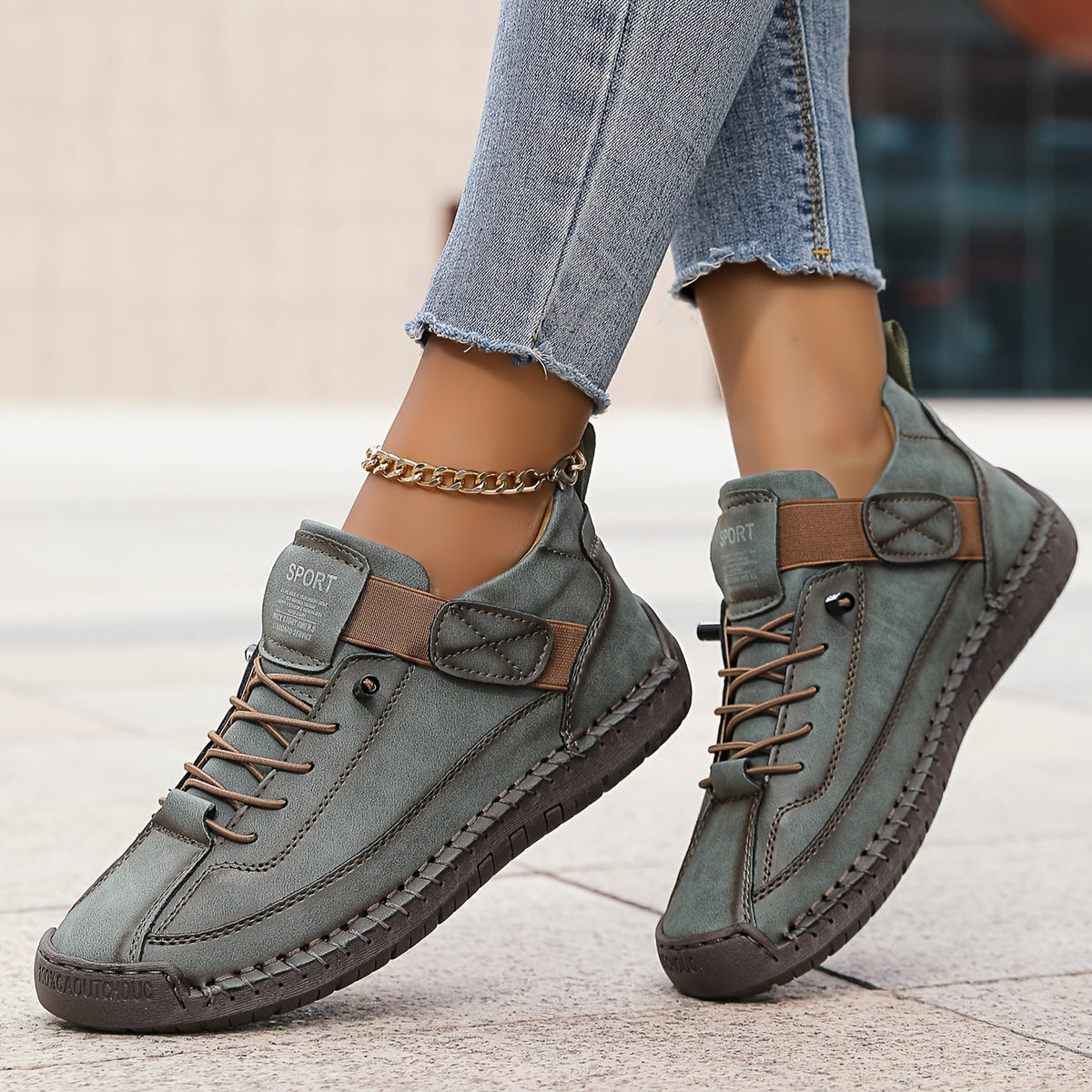Women's Hand-Stitched Retro-Style Boots – Olive