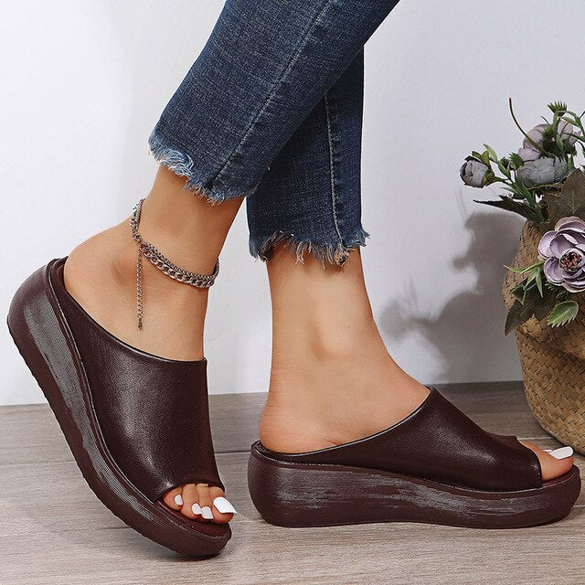 Women's Heeled Sandals with Comfort Insole