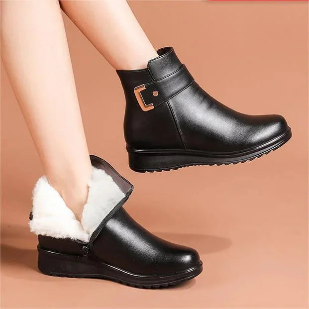 Women's Insulated Comfort Boots for Winter – Black / White