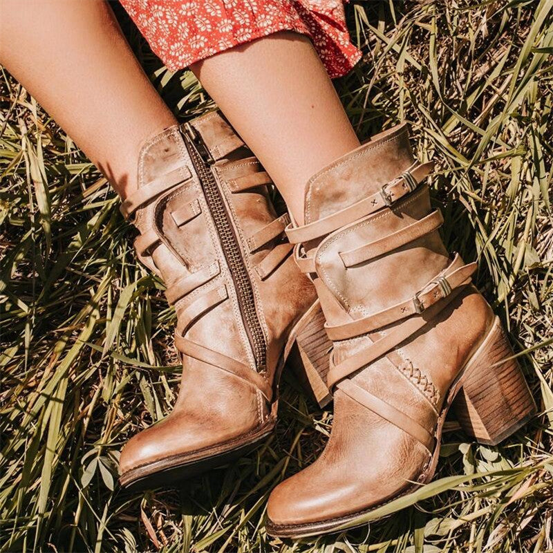 Women's Leather Heeled Ankle Boots in Vintage Style – Khaki