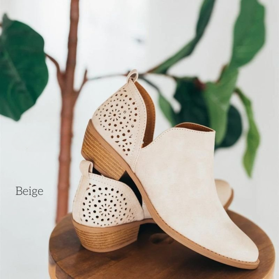 Women's Leather Low-Heel Shoes for Summer – Beige