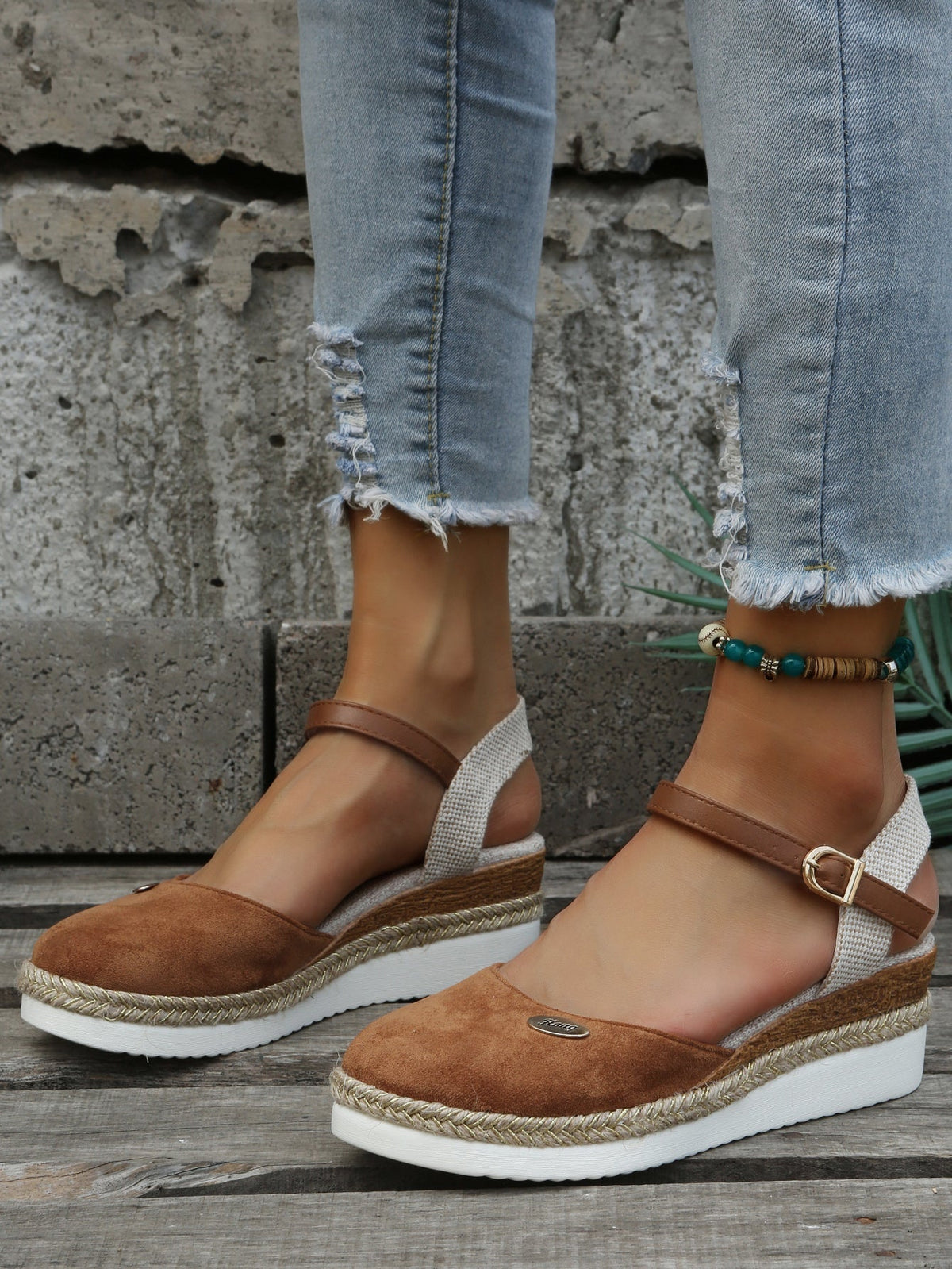 Women's Lightweight Everyday Espadrilles – Brown