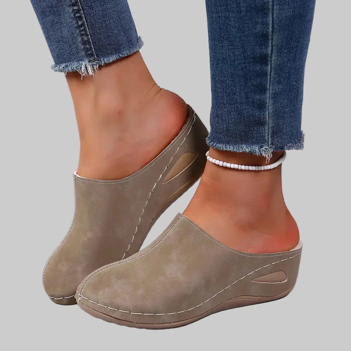 Women's Supportive Indoor Slippers – Brown