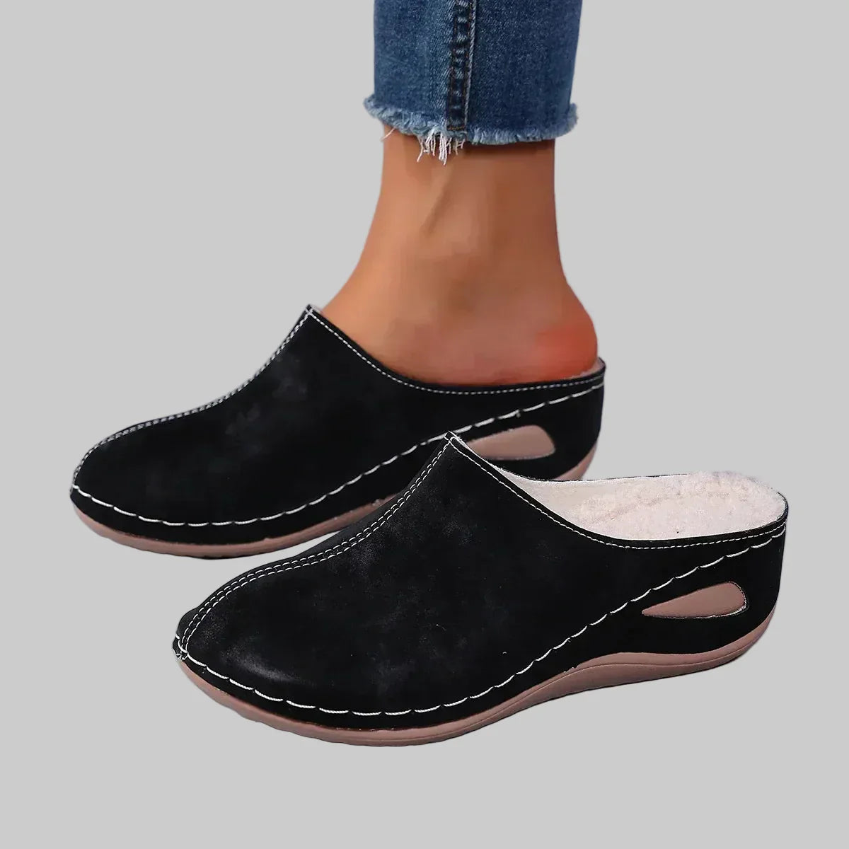 Women's Supportive Indoor Slippers – Black