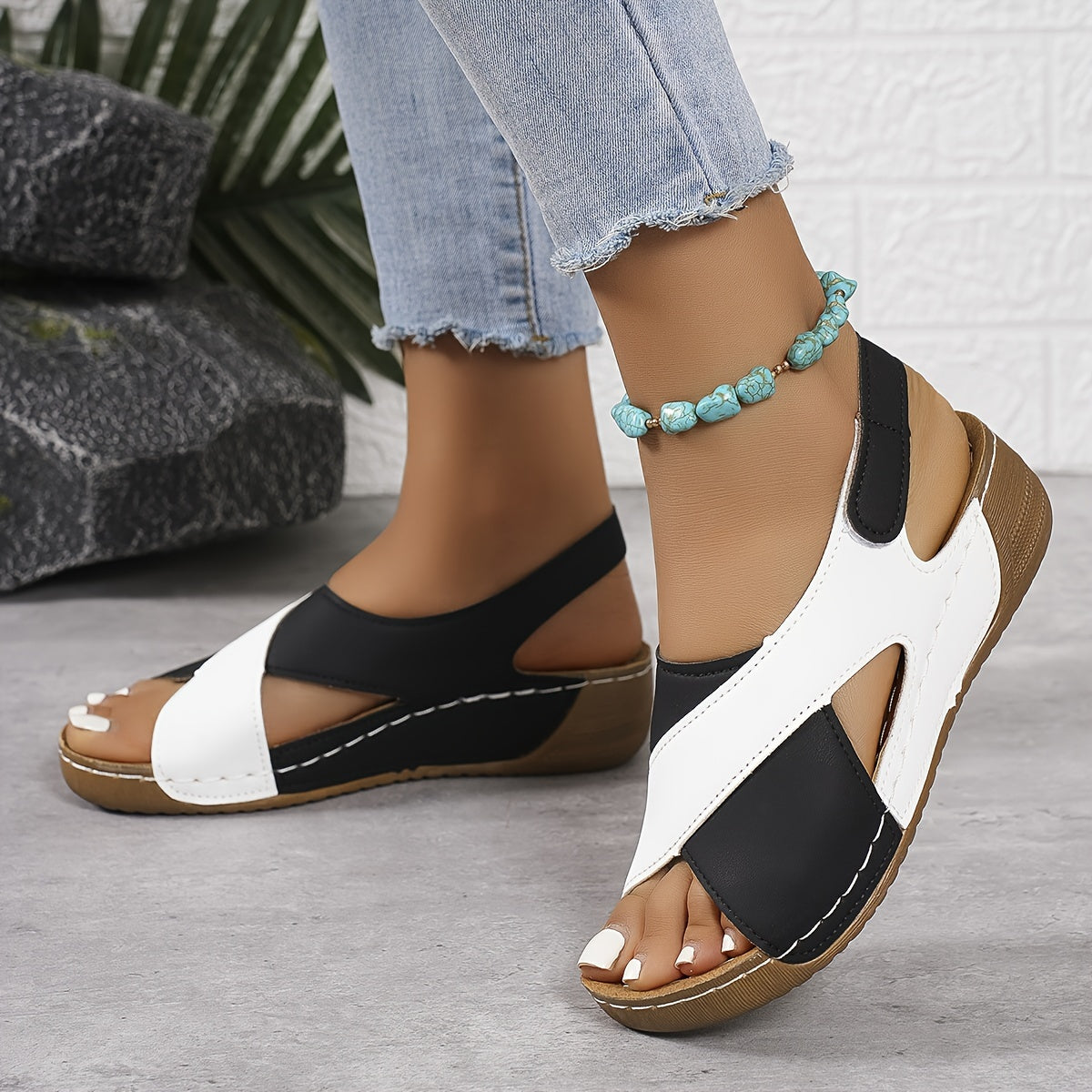 Women's Comfort Sandals with Adjustable Fit – Blue