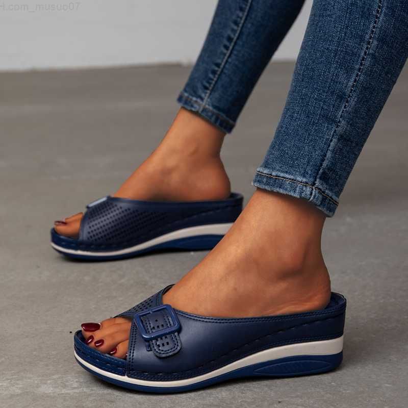 Women's Adjustable Sandals with Soft Footbed – Blue