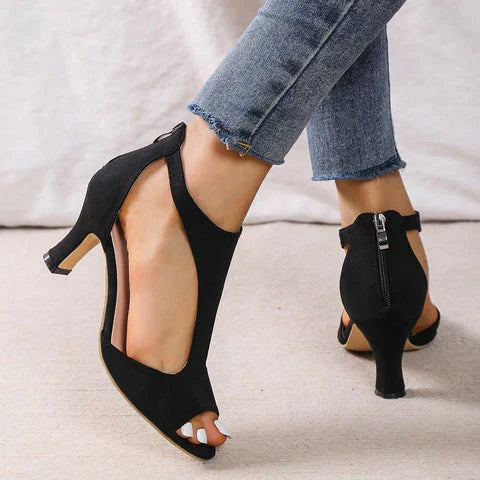 Women's Supportive Sandals with an Elegant Heel – Black
