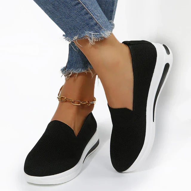 Women's Comfort Sneakers with Wide Toe – Black