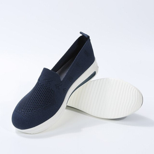 Women's Comfort Sneakers with Wide Toe