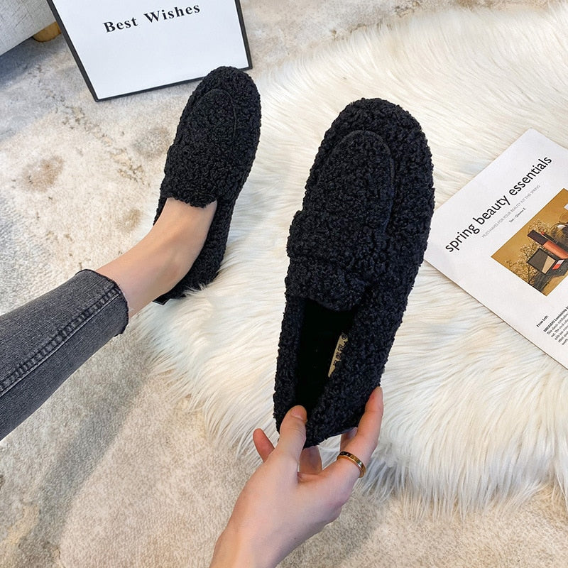 Women's Plush Slippers with Non-Slip Sole – Black