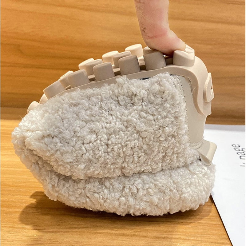 Women's Plush Slippers with Non-Slip Sole – Cream