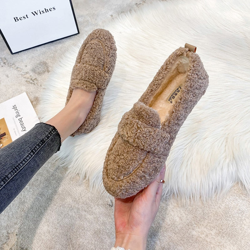 Women's Plush Slippers with Non-Slip Sole