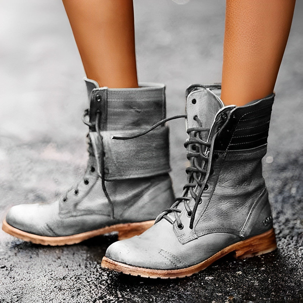 Women's Retro-Style Lace-Up Boots – Grey