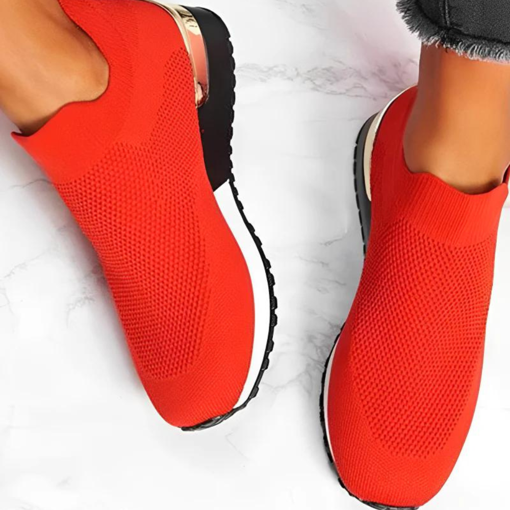 Women's Slip-On Sneakers in Breathable Mesh – Red