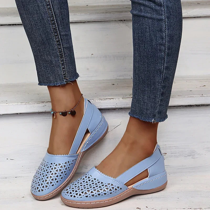 Women's Slip-On Wedge Sandals in Vintage Style – Blue