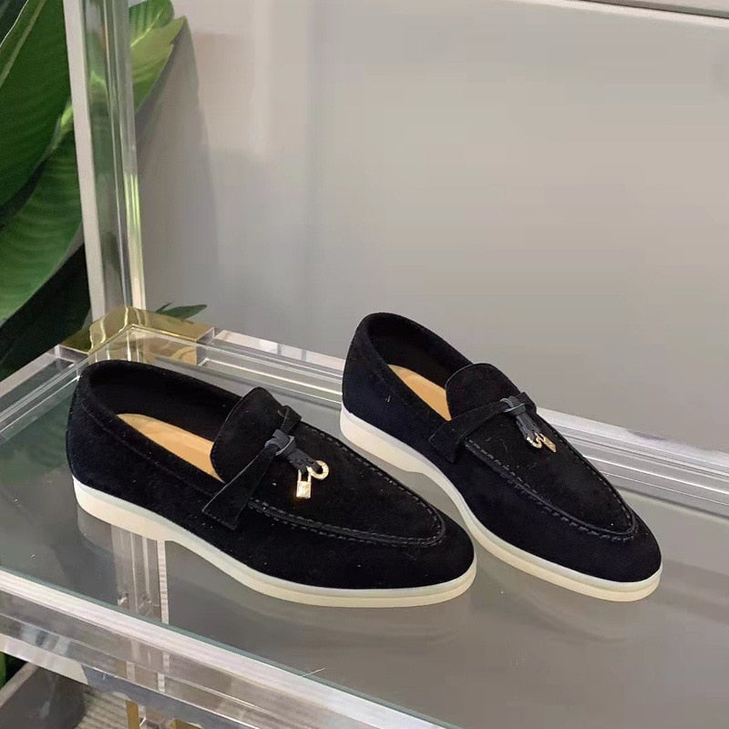Women's Suede-Look Loafers with a Luxurious Finish – Black
